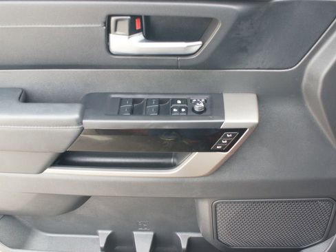 Used 2025 Toyota Sequoia Limited image 33