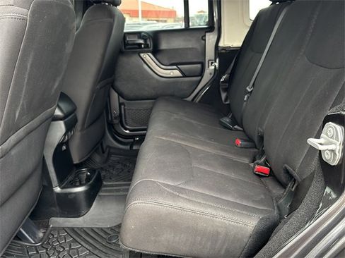 Used 2018 Jeep Wrangler Unlimited Sport S image 13