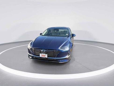 Used 2021 Hyundai Sonata SE FWD image 3
