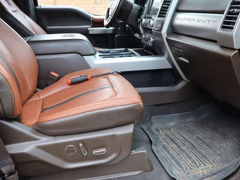 Used 2021 Ford F250 King Ranch w/ King Ranch Ultimate Package AWD/4WD image 19