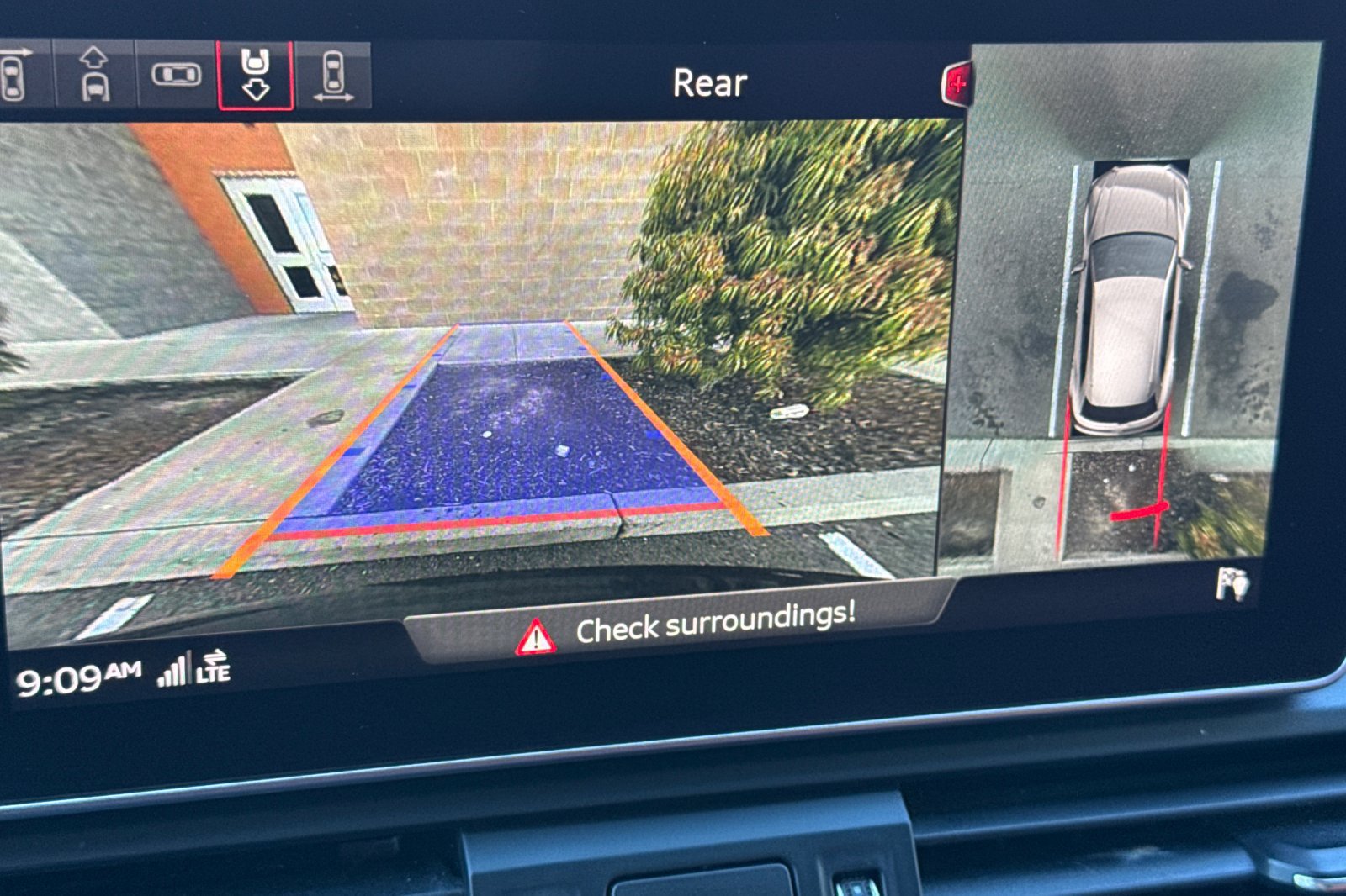 Used 2019 Audi SQ5 Prestige w/ Prestige Package AWD/4WD image 24