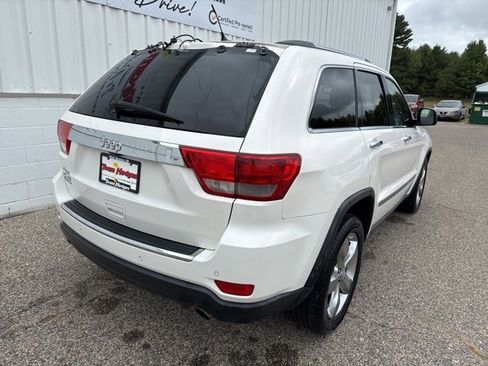 Used 2011 Jeep Grand Cherokee Limited image 11