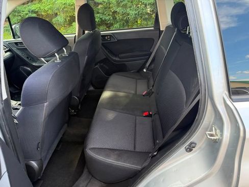 Used 2015 Subaru Forester 2.5i Premium w/ All-Weather Package AWD/4WD image 7