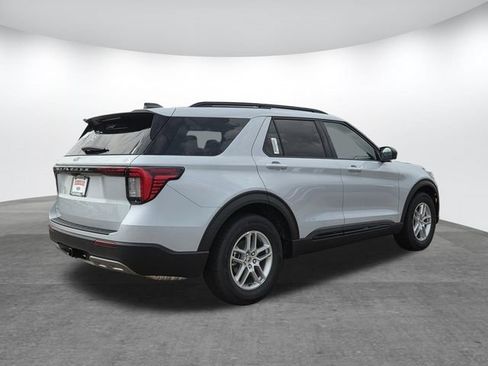 New 2026 Ford Explorer Active w/ Active Comfort Package RWD image 2