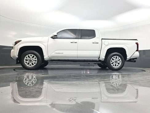 Used 2024 Toyota Tacoma SR5 AWD/4WD image 53