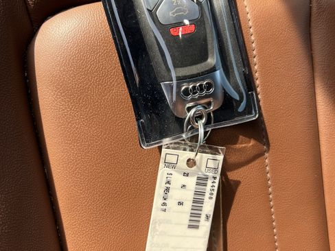 Used 2023 Audi Q5 2.0T Premium w/ Convenience Package image 38