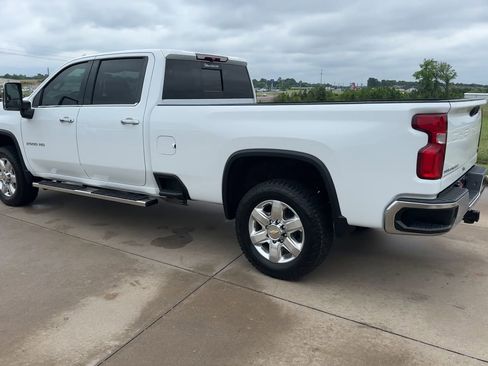 Used 2021 Chevrolet Silverado 2500 LTZ AWD/4WD image 6