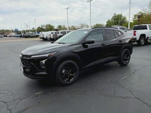 Certified 2026 Chevrolet Trax LT w/ Driver Confidence Package FWD image 4