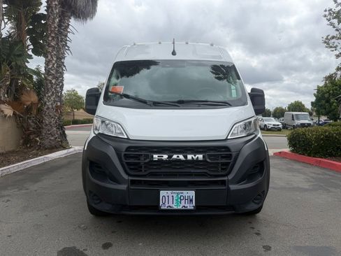 Used 2023 RAM ProMaster 2500 FWD image 4