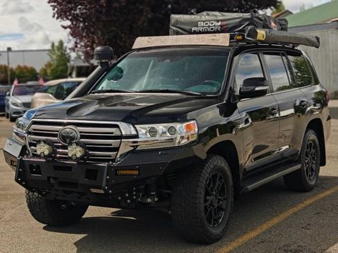 Used 2019 Toyota Land Cruiser AWD/4WD image 5