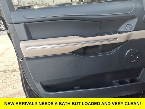 Used 2023 Ford Expedition Limited image 14
