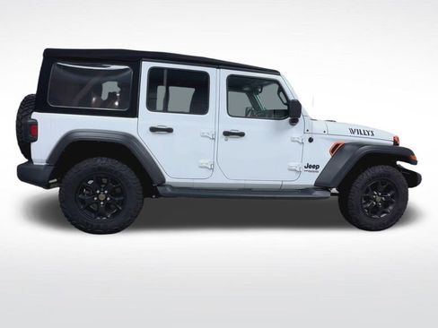 Used 2022 Jeep Wrangler Unlimited Sport image 12