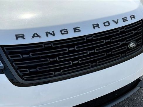 Used 2025 Land Rover Range Rover Velar Dynamic SE AWD/4WD image 28