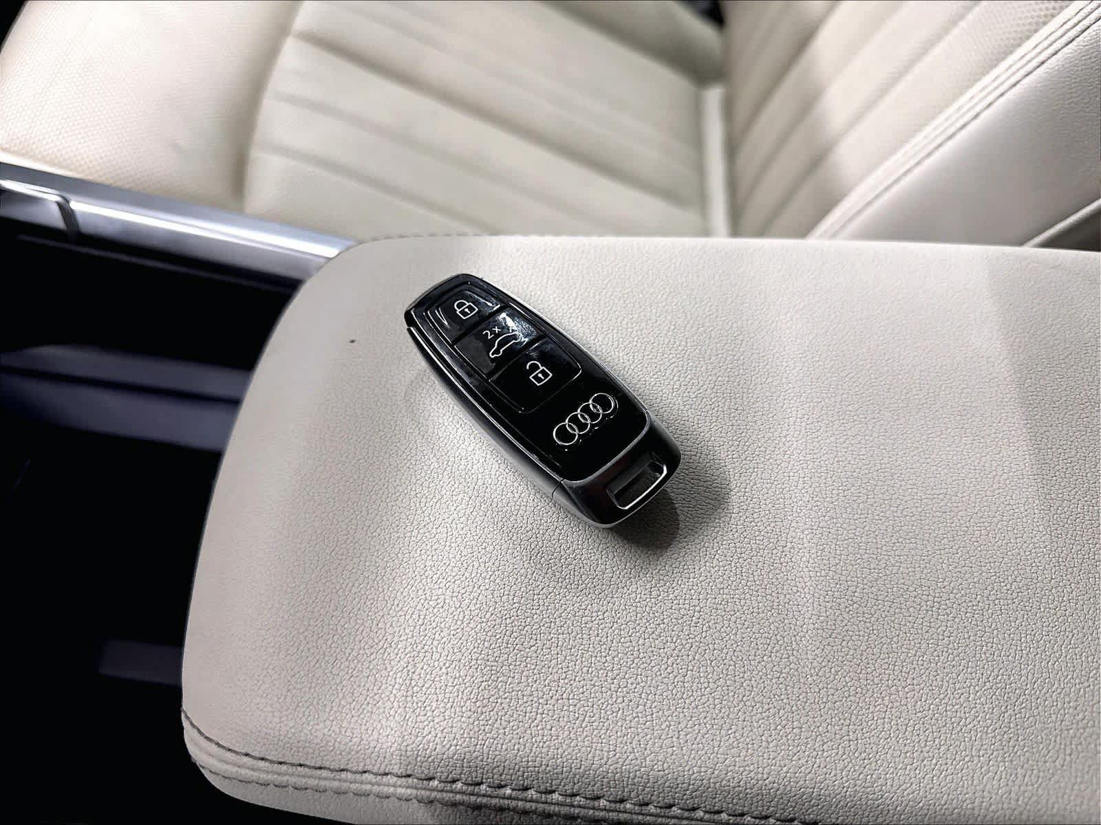 Used 2023 Audi Q8 Premium Plus AWD/4WD image 12