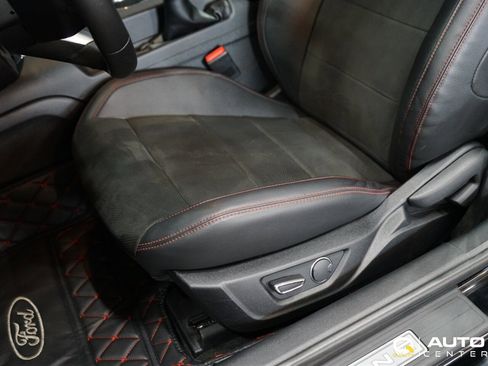 Used 2017 Ford Mustang GT Premium w/ Equipment Group 401A image 15