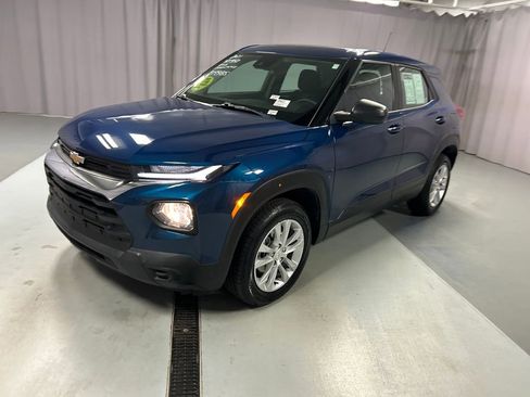 Used 2021 Chevrolet TrailBlazer LS image 3