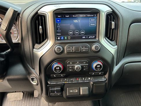 Used 2021 Chevrolet Silverado 1500 LT w/ Work Truck Package AWD/4WD image 11