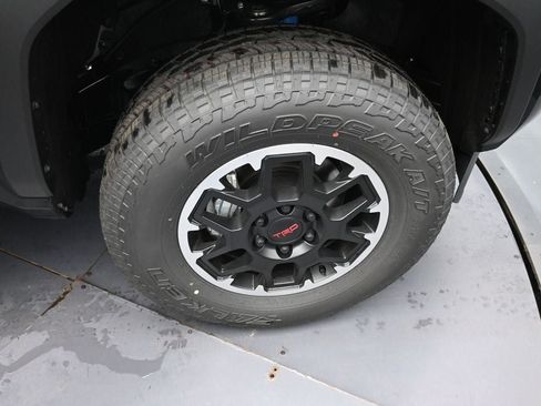 New 2026 Toyota Tacoma TRD Off-Road w/ TRD Off Road Upgrade Package AWD/4WD image 44