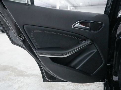 Used 2015 Mercedes-Benz GLA 250 4MATIC image 35