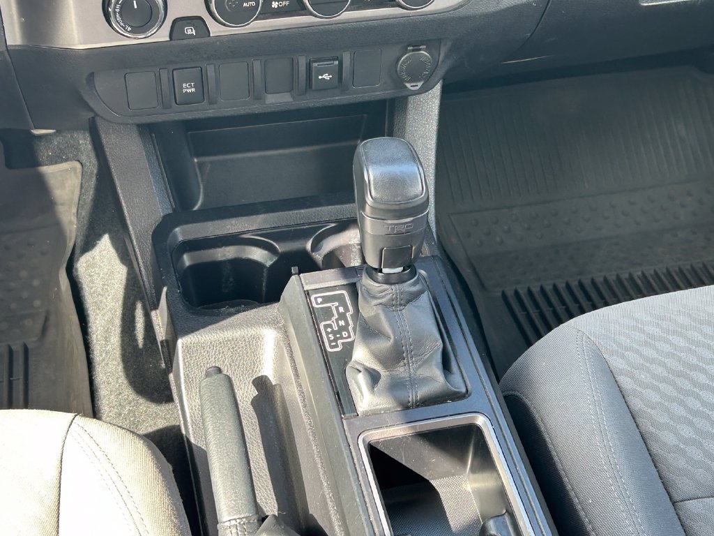 Certified 2023 Toyota Tacoma SR AWD/4WD image 20