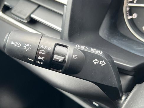 Used 2024 Mitsubishi Outlander SE AWD/4WD image 29