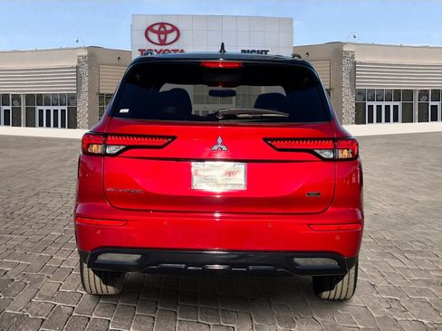 Used 2024 Mitsubishi Outlander SEL image 6