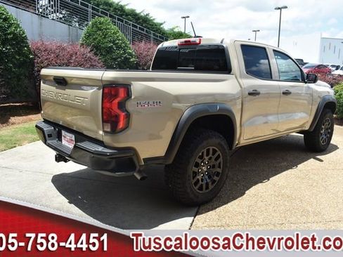 Used 2024 Chevrolet Colorado Trail Boss w/ Advanced Trailering Package AWD/4WD image 10