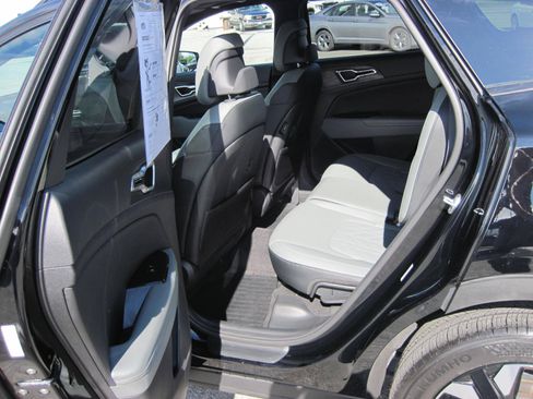 Used 2023 Kia Sportage X-Line w/ X-Line Premium Package AWD/4WD image 10