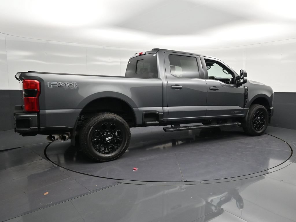 Used 2024 Ford F250 Lariat w/ Lariat Ultimate Package AWD/4WD image 3