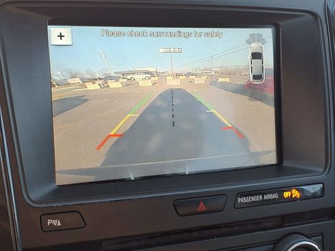 Used 2018 Ford Explorer XLT w/ Equipment Group 202A image 25