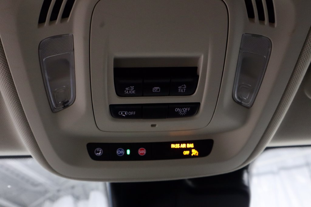 Used 2023 Buick Envision Essence w/ Sport Touring Package AWD/4WD image 32