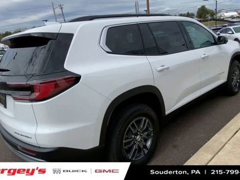 New 2026 GMC Acadia Elevation image 9