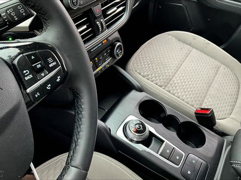 Used 2021 Ford Escape SE w/ Convenience Package image 15