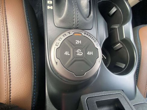 Used 2024 Ford Bronco Outer Banks AWD/4WD image 29