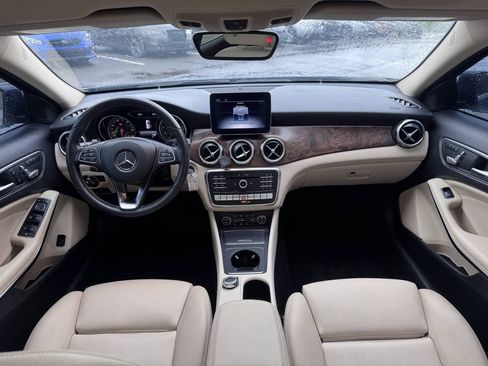 Used 2019 Mercedes-Benz GLA 250 4MATIC image 18