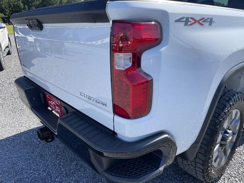 Used 2022 Chevrolet Silverado 2500 Custom w/ Gooseneck/5TH Wheel Package AWD/4WD image 20