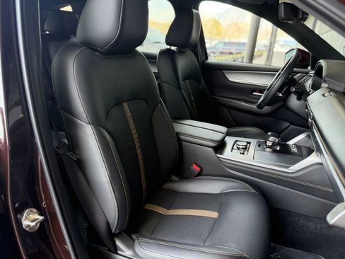 Used 2024 MAZDA CX-90 Plug-In Hybrid w/ Premium Plus image 21