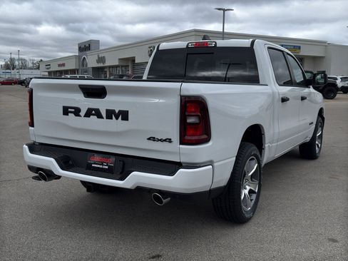 New 2026 RAM 1500 Express AWD/4WD image 5