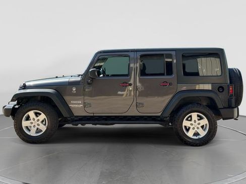Used 2017 Jeep Wrangler Unlimited Sport w/ Quick Order Package 24S AWD/4WD image 7