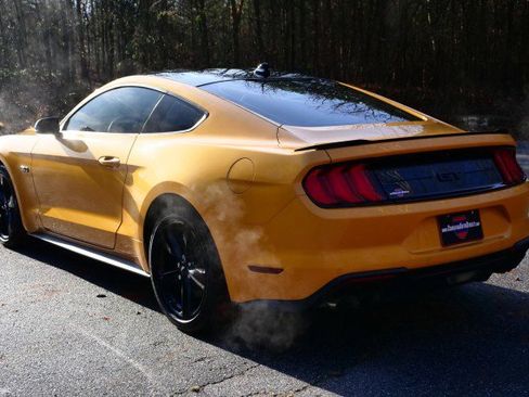 Used 2022 Ford Mustang GT Premium image 21