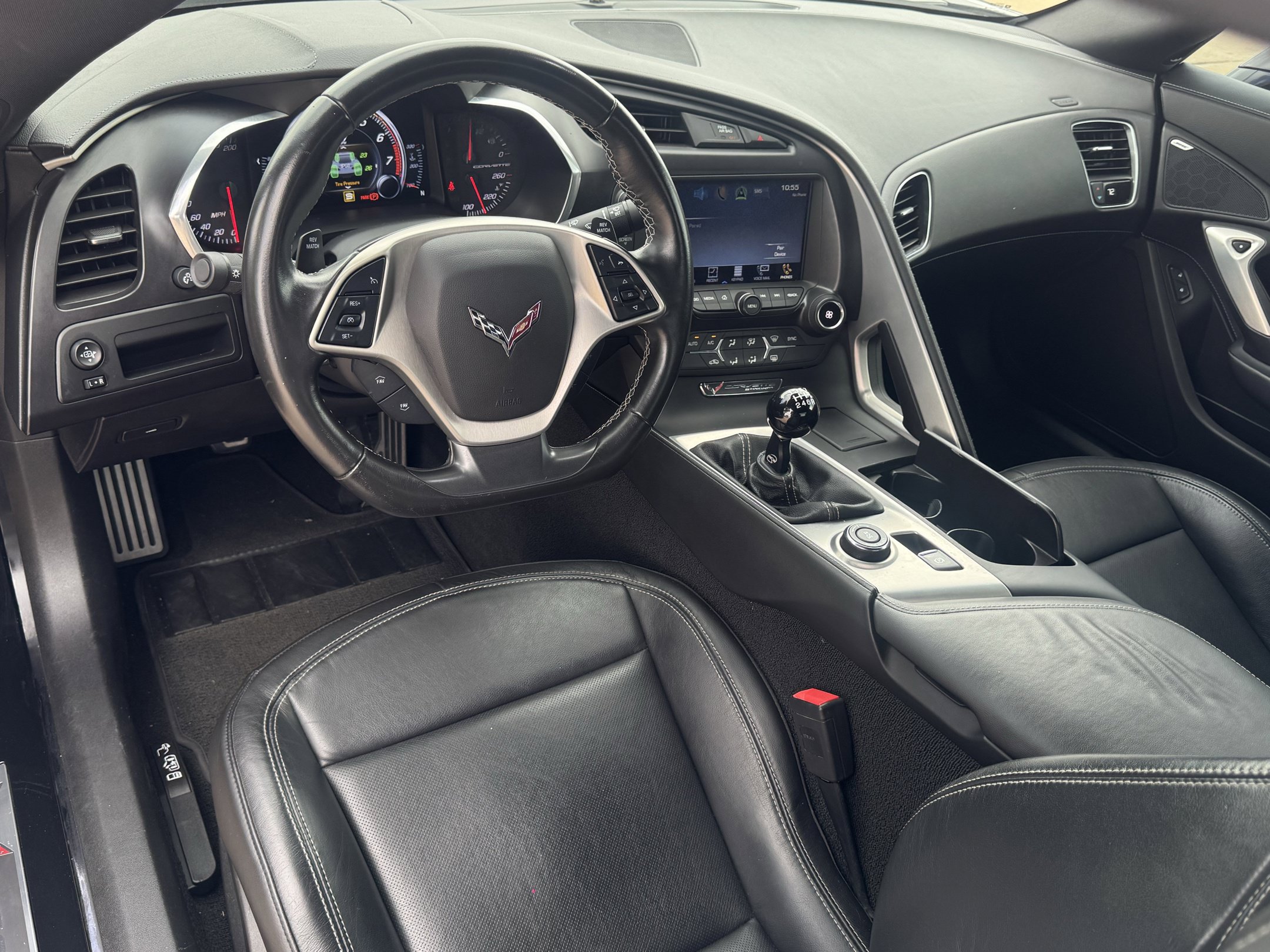 Used 2019 Chevrolet Corvette Stingray Coupe w/ Z51 1LT RWD image 14