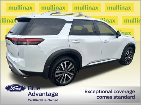 Used 2025 Nissan Pathfinder Platinum w/ Cargo Package image 3