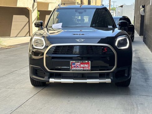 Certified 2025 MINI Cooper Countryman S AWD/4WD image 2