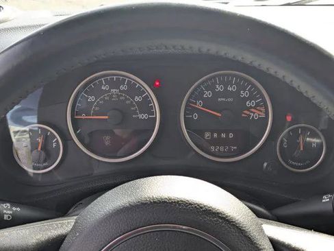 Certified 2016 Jeep Wrangler Unlimited Sahara image 17