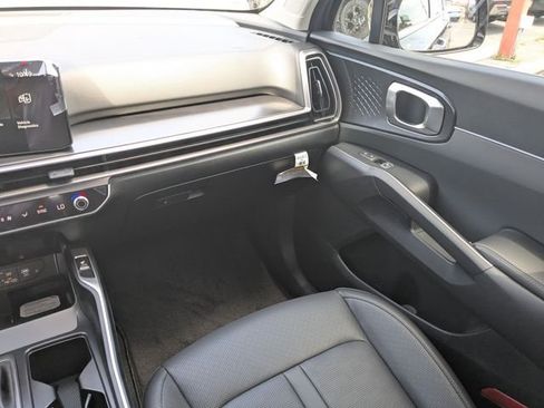 New 2026 Kia Sorento S FWD image 15