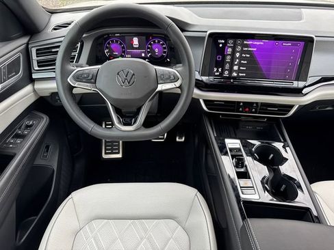 New 2026 Volkswagen Atlas Cross Sport SEL Premium R-Line image 31