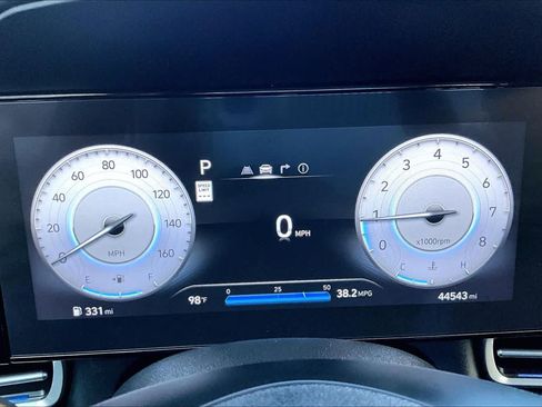 Used 2025 Hyundai Elantra SEL FWD image 26
