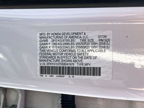 Used 2025 Honda Pilot Touring image 35