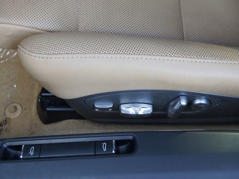 Used 2013 Porsche Boxster S image 26