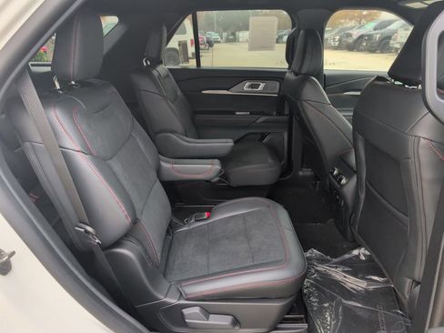 New 2026 Ford Explorer ST image 15